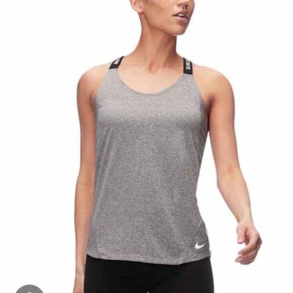 Nike Tops - Nike Women's Heather Gray athletic Dri Fit Top XS NWOT *box 4